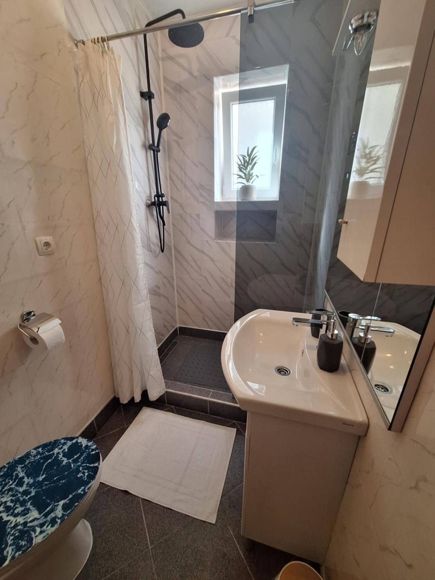 Apartman Lilium Knin Exterior photo
